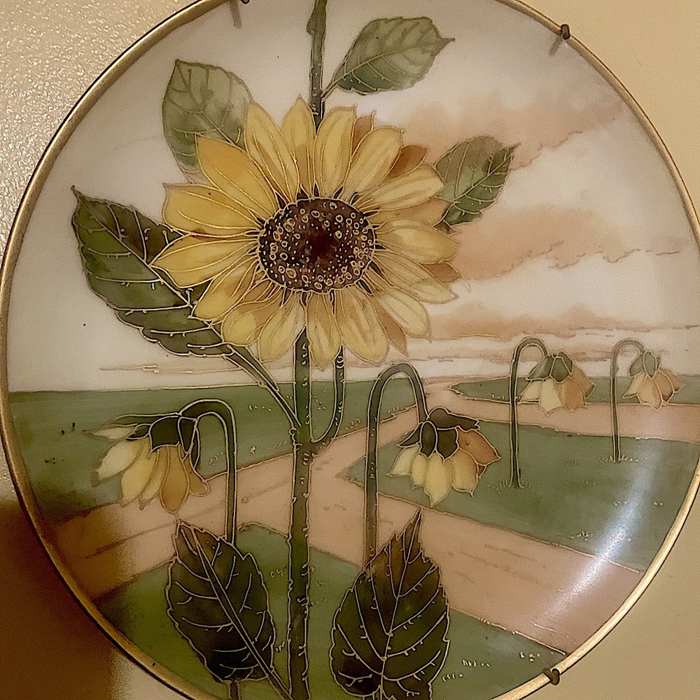 Sunflower Cabinet Plate